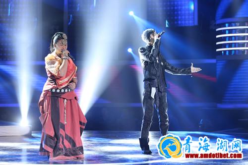 卓卓玛和<em>旦曲阿帝</em>作客《黄金年代》秀天籁_综