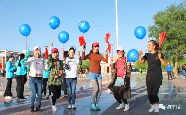 海南州共和县上演“快闪”为本届民运会造势