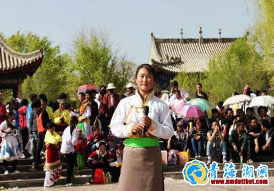 丰富多彩校园文艺汇演