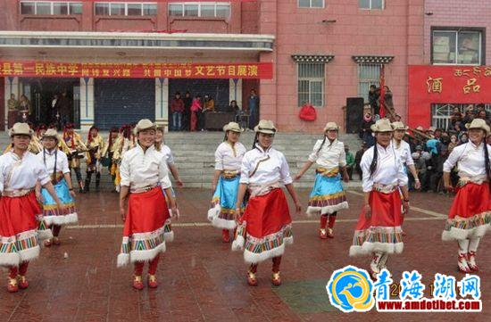 天骏民中庆五四青年节