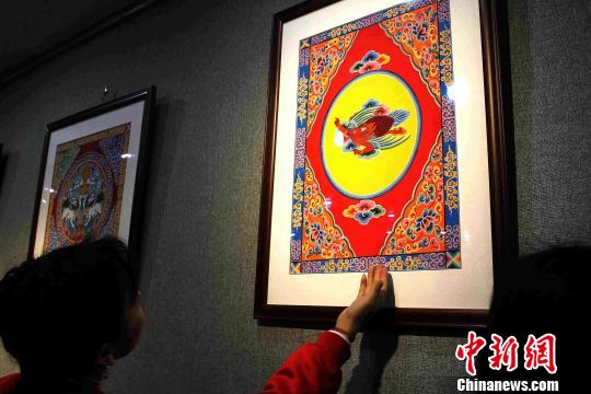 藏式建筑绚烂彩绘文化《吉祥彩绘》青海开展
